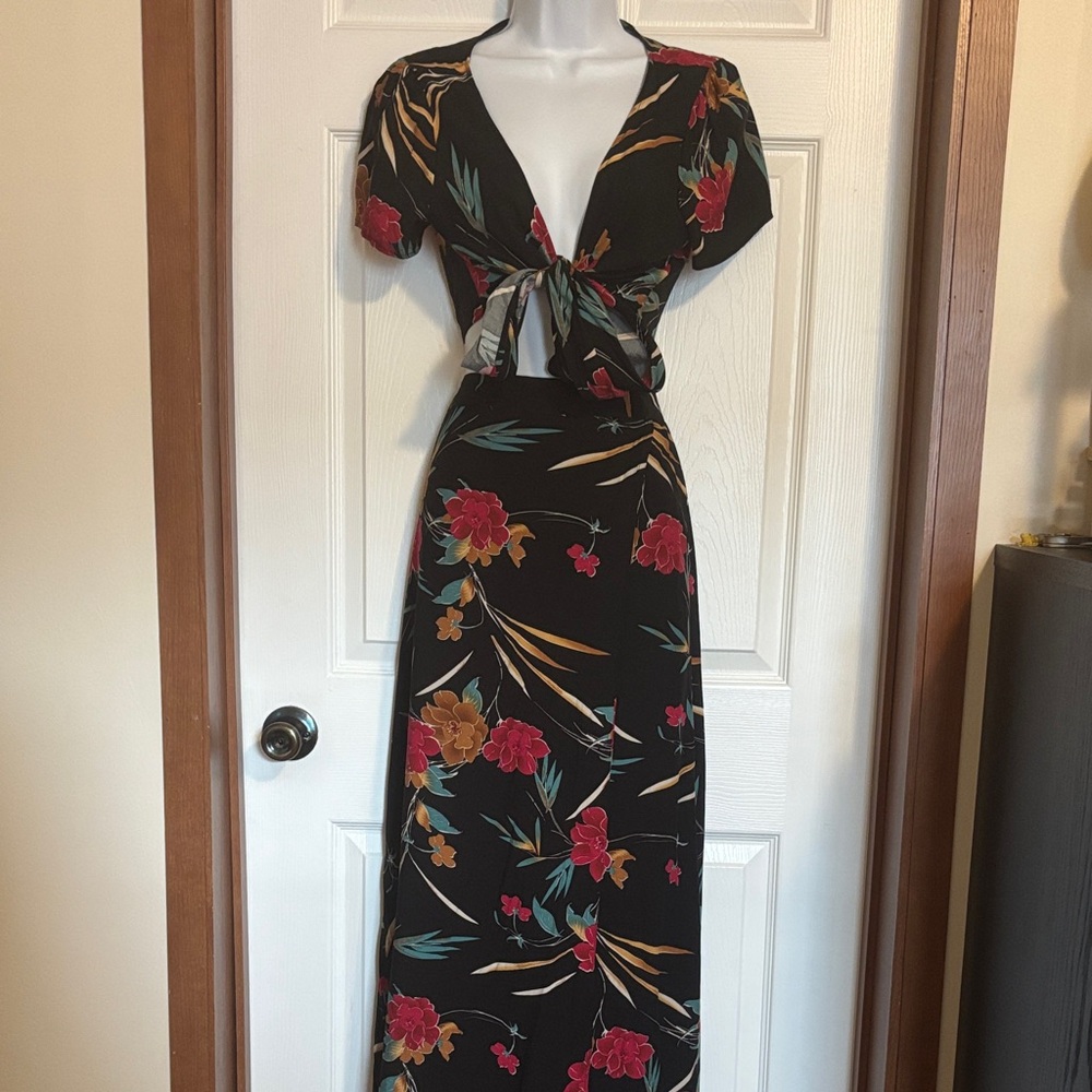 Black and Floral cropped top and skirt set